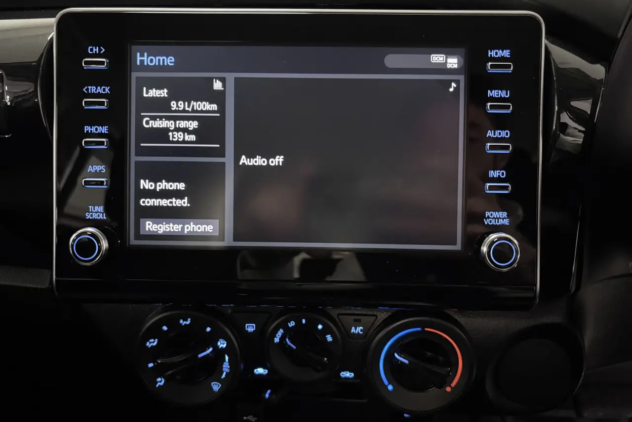 2025 Toyota Hilux Gallery Image 19