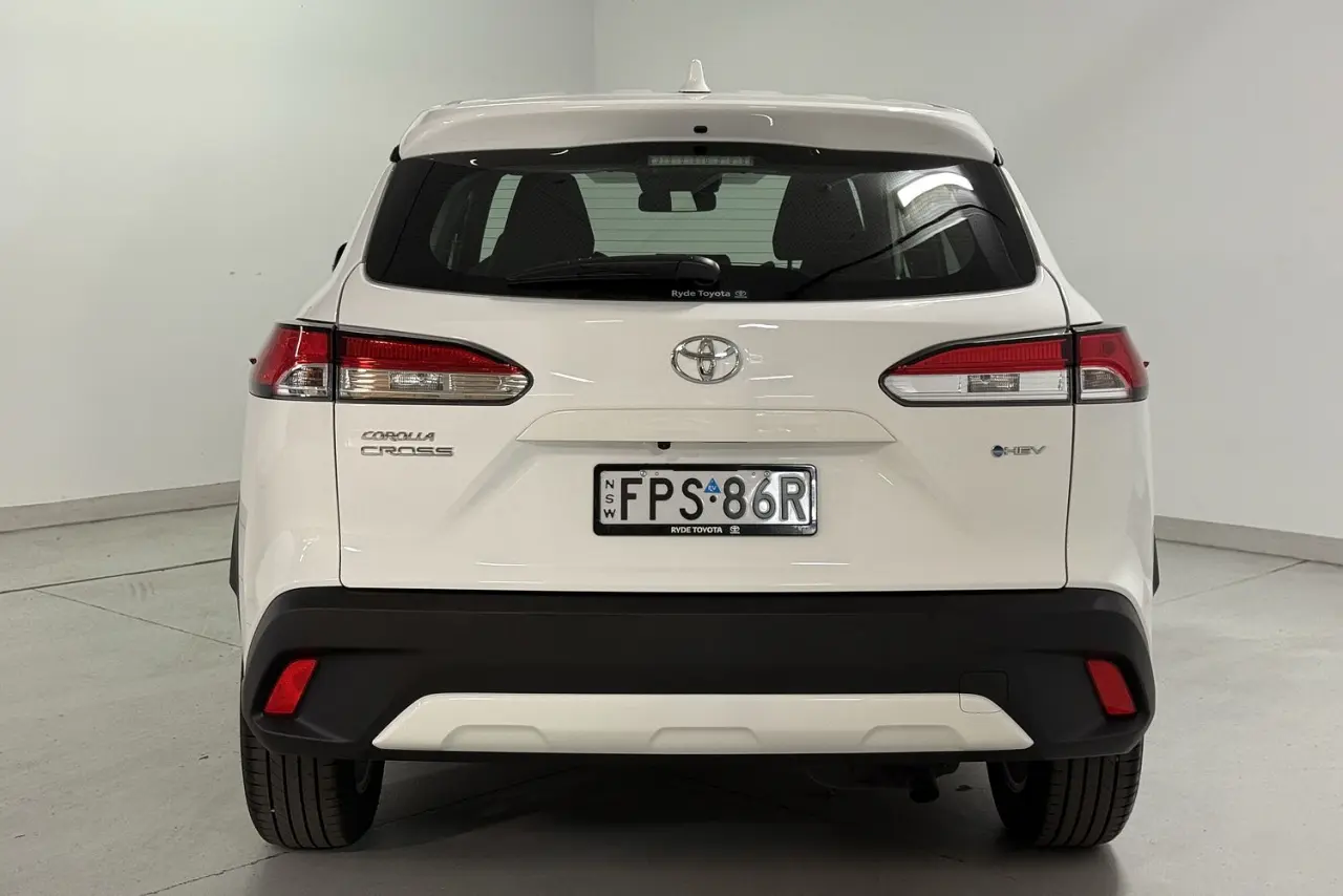2025 Toyota Corolla Cross Gallery Image 5