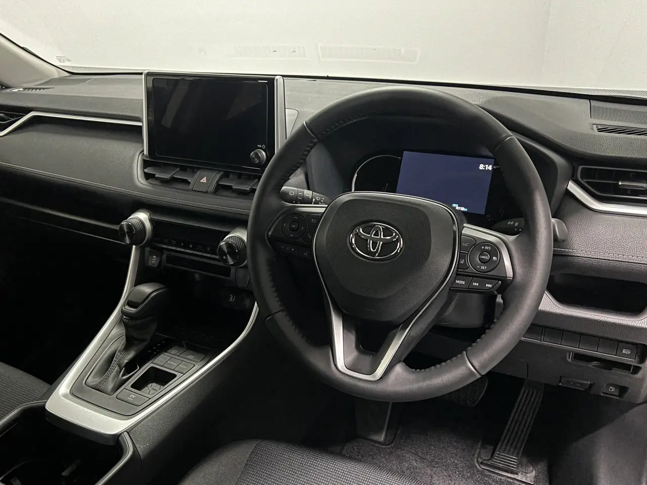 2025 TOYOTA RAV4 HYBRID Gallery Image 10