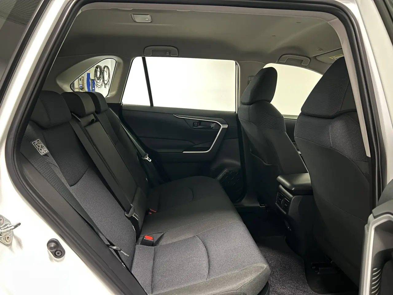 2025 TOYOTA RAV4 HYBRID Gallery Image 11