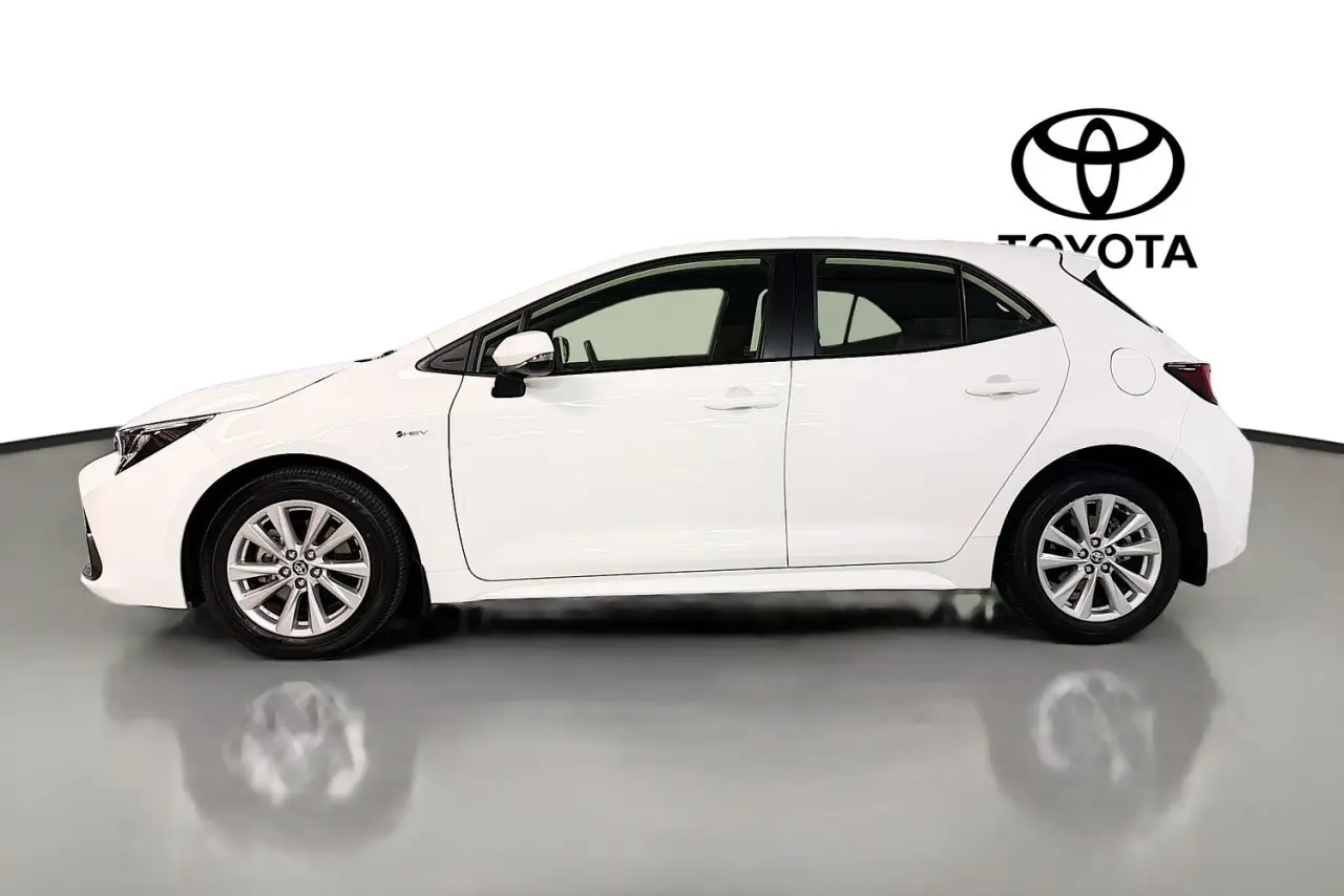 2025 Toyota Corolla Gallery Image 5