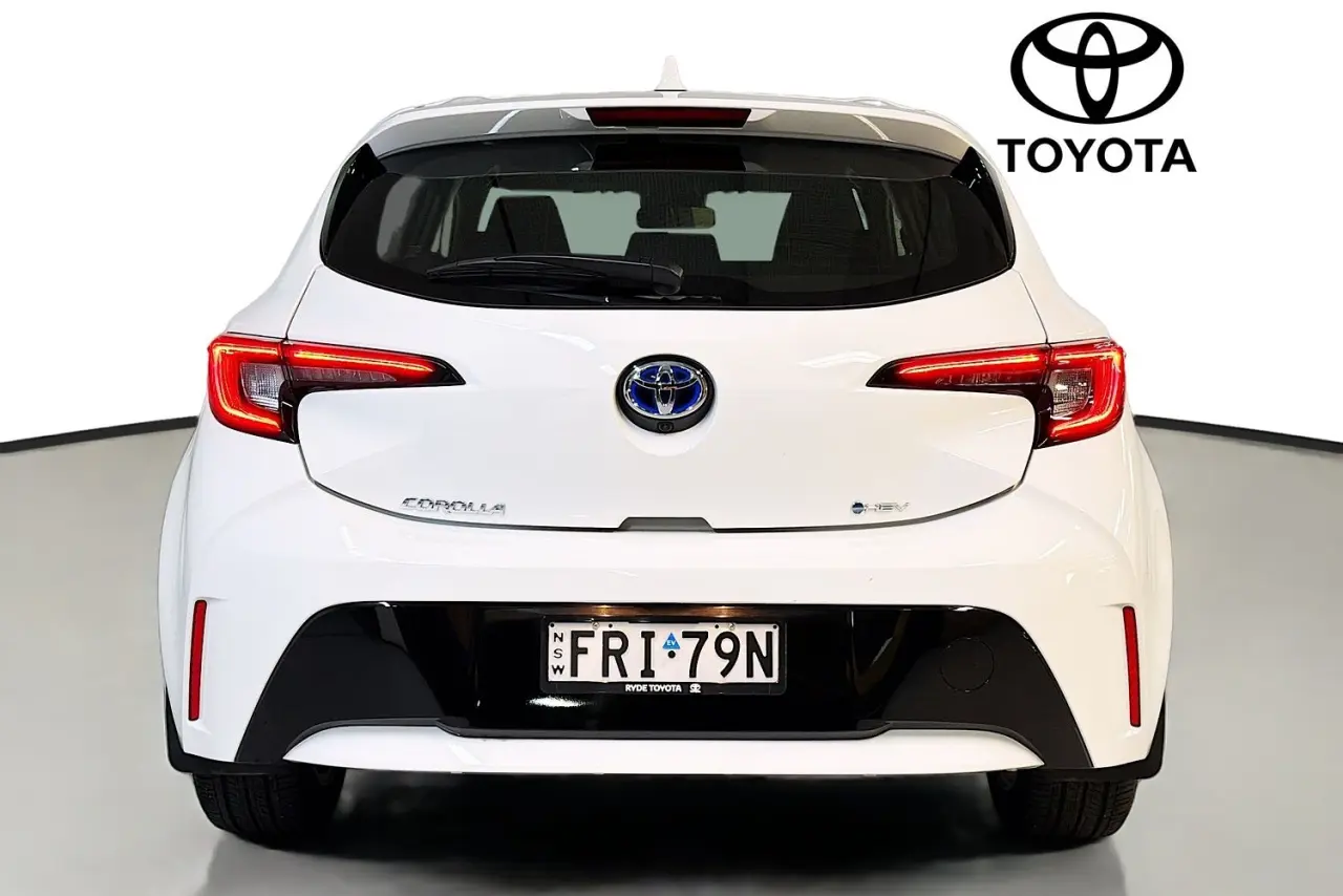 2025 Toyota Corolla Gallery Image 7