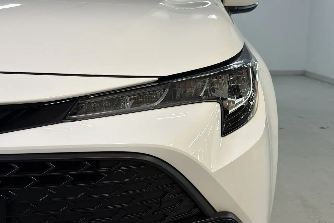 2025 Toyota Corolla Gallery Image 3