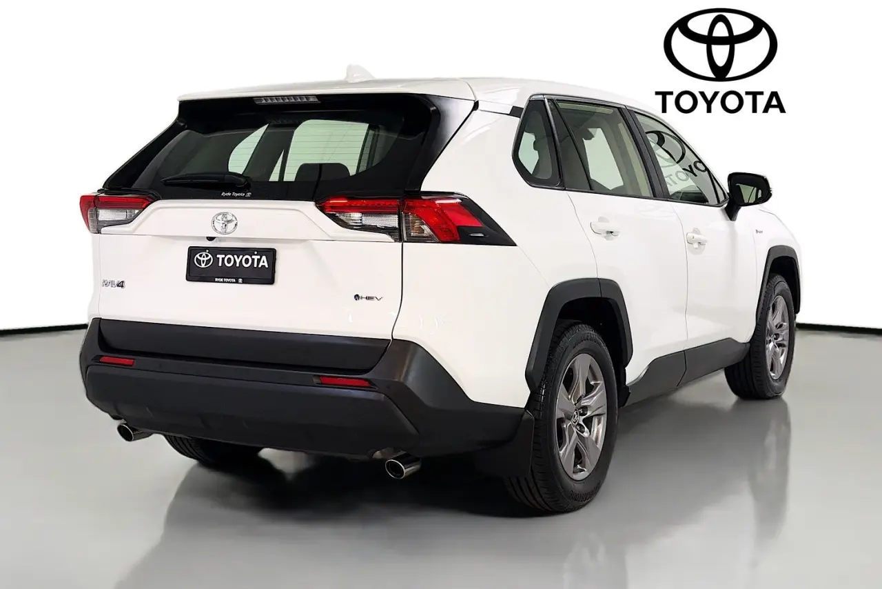 2025 Toyota RAV4 Gallery Image 10