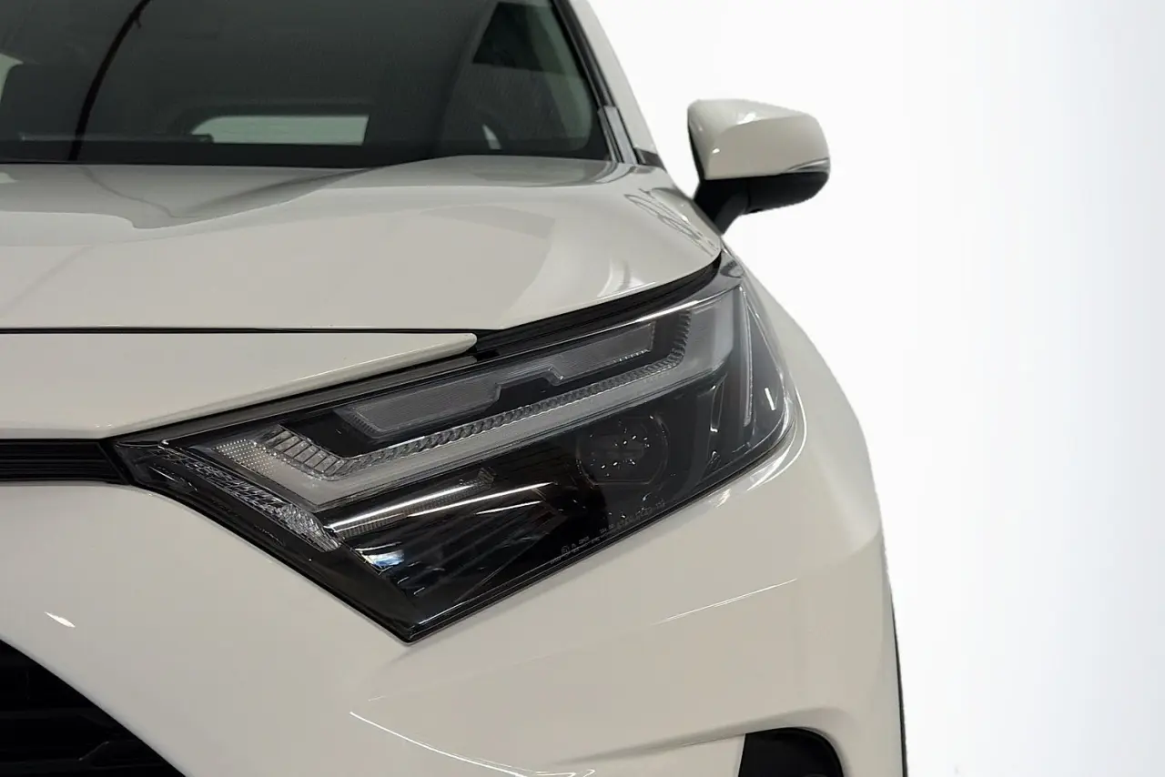 2025 Toyota RAV4 Gallery Image 3