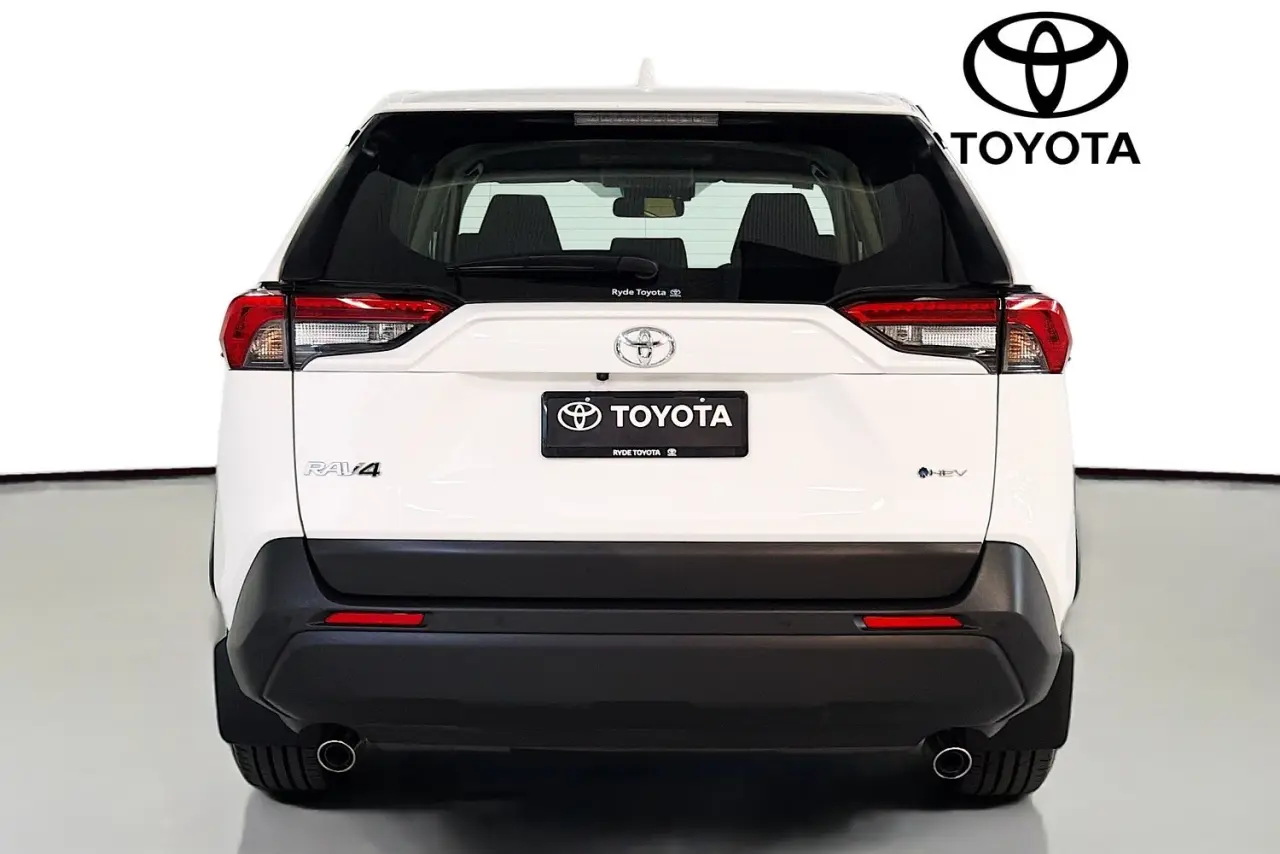 2025 Toyota RAV4 Gallery Image 7
