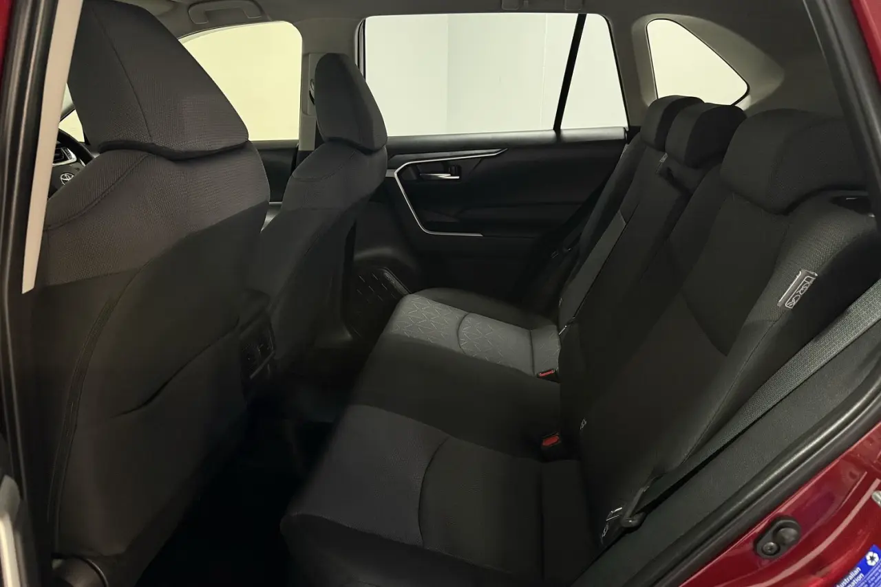 2025 Toyota RAV4 Gallery Image 11