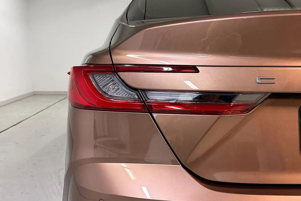 2025 Toyota Camry Gallery Image 8