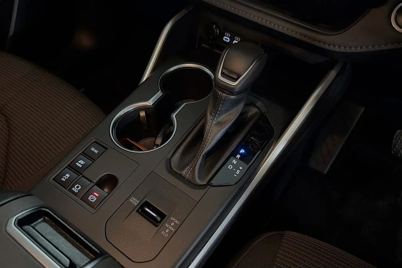 2025 Toyota Kluger Gallery Image 11