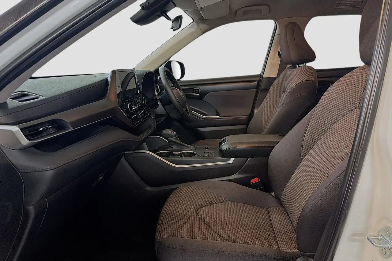 2025 Toyota Kluger Gallery Image 18
