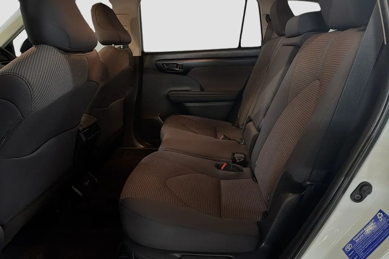 2025 Toyota Kluger Gallery Image 19