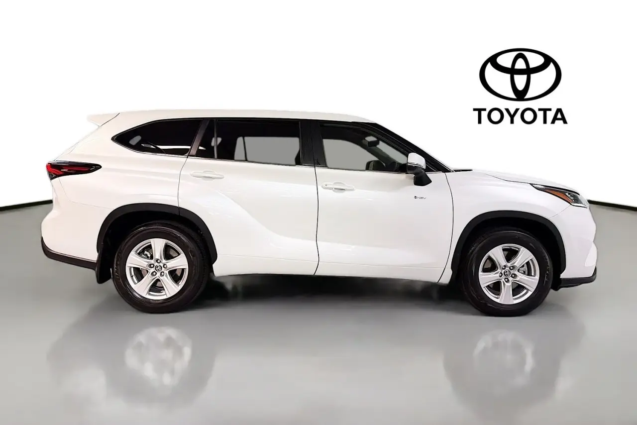2025 Toyota Kluger Gallery Image 5