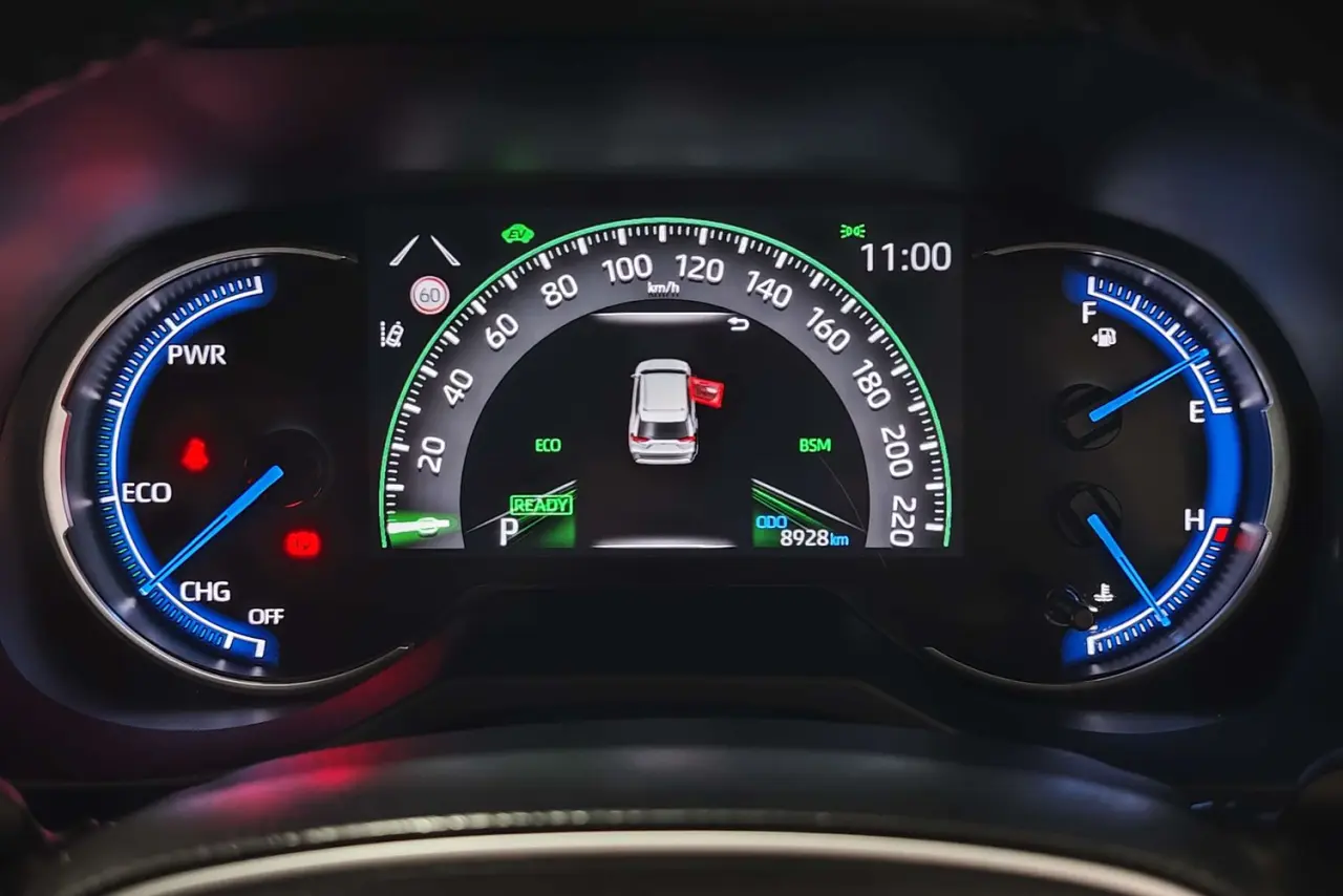 2025 Toyota RAV4 Gallery Image 17