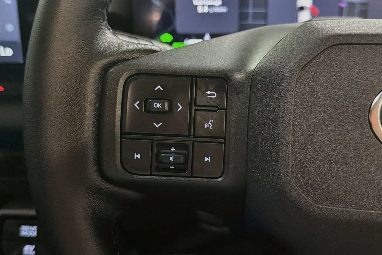 2026 Toyota RAV4 Gallery Image 19
