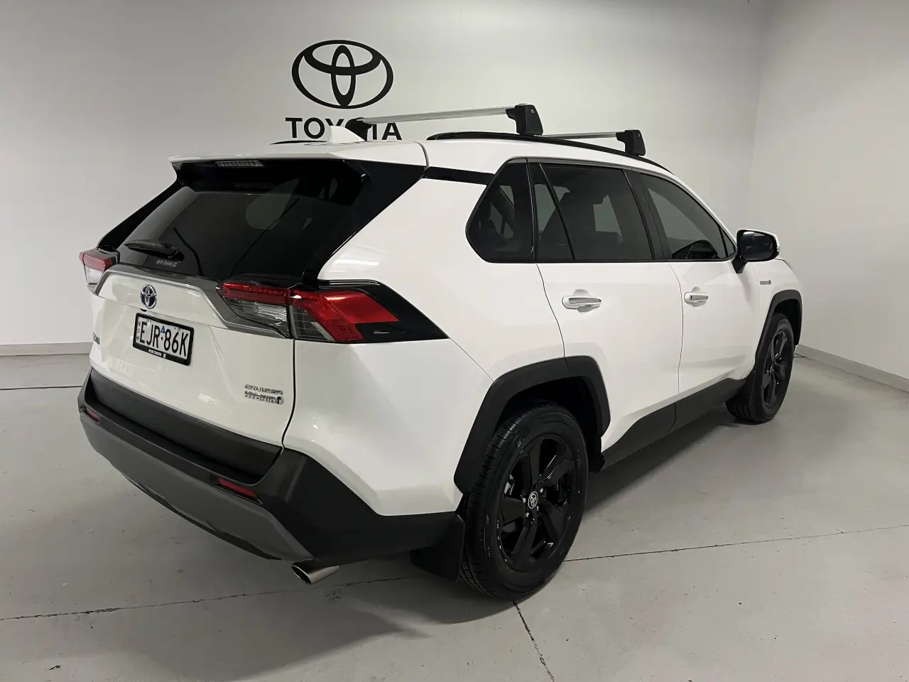 2020 TOYOTA RAV4 HYBRID Image 5