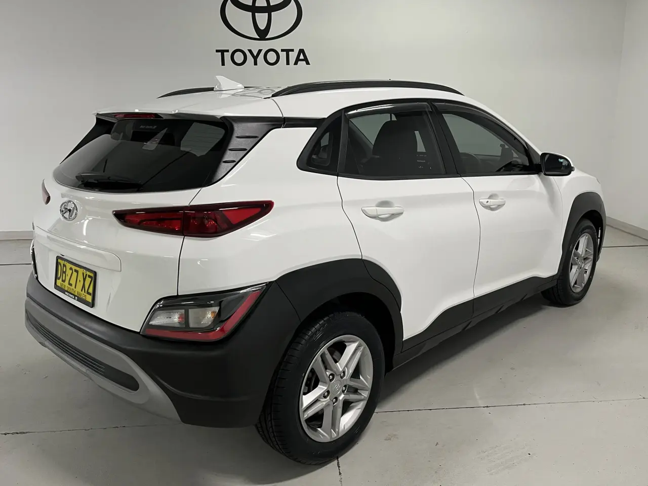 2021 HYUNDAI KONA Image 5