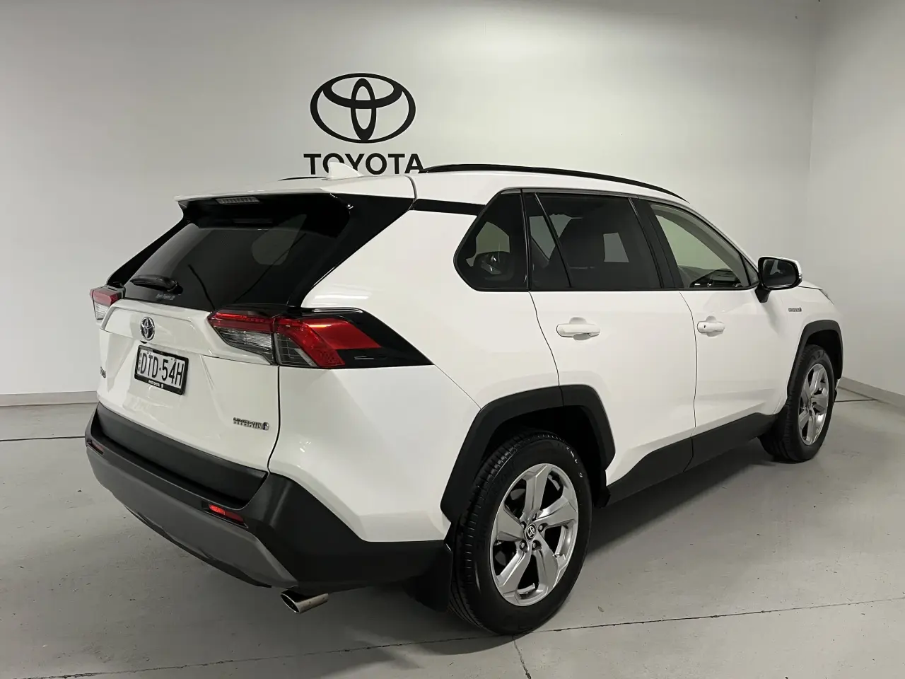 2020 TOYOTA RAV4 HYBRID Image 5