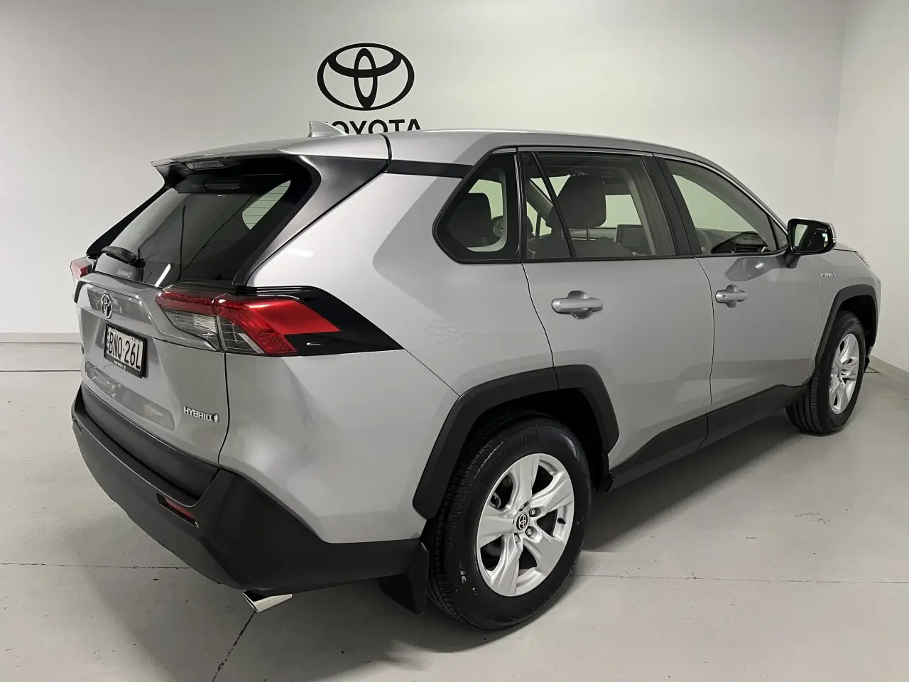 2020 TOYOTA RAV4 HYBRID Image 5