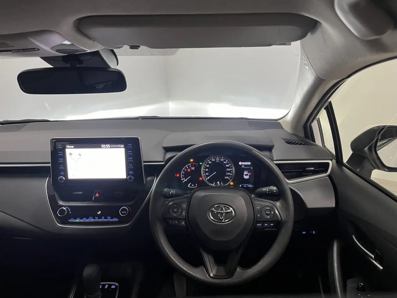 2020 TOYOTA COROLLA SEDAN HYBRID Image 14