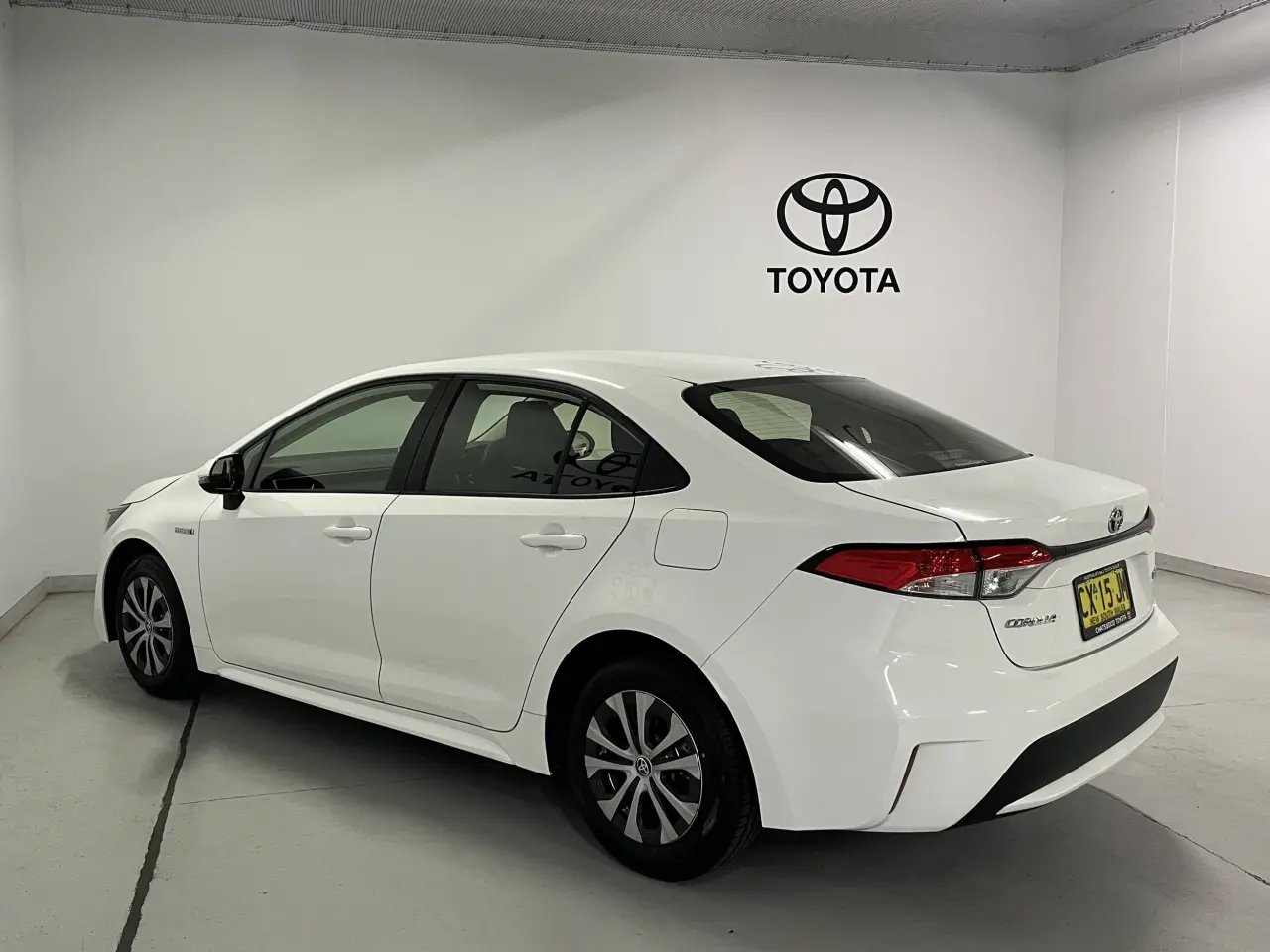 2020 TOYOTA COROLLA SEDAN HYBRID Image 7