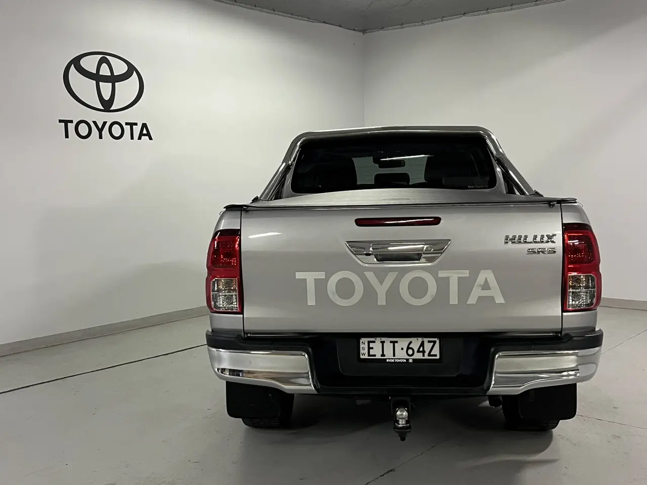 2020 TOYOTA HILUX Image 6