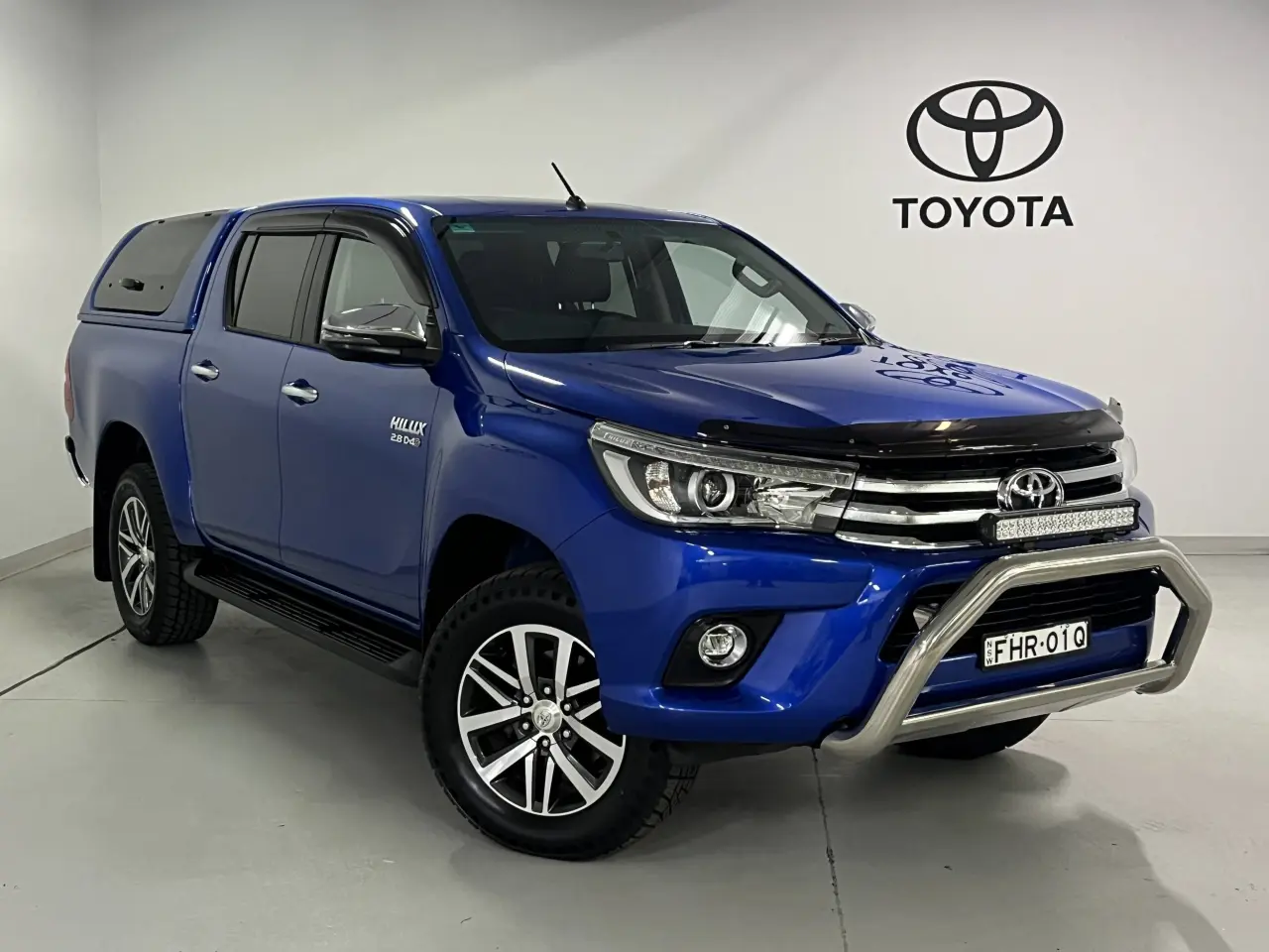 2018 TOYOTA HILUX Image 1