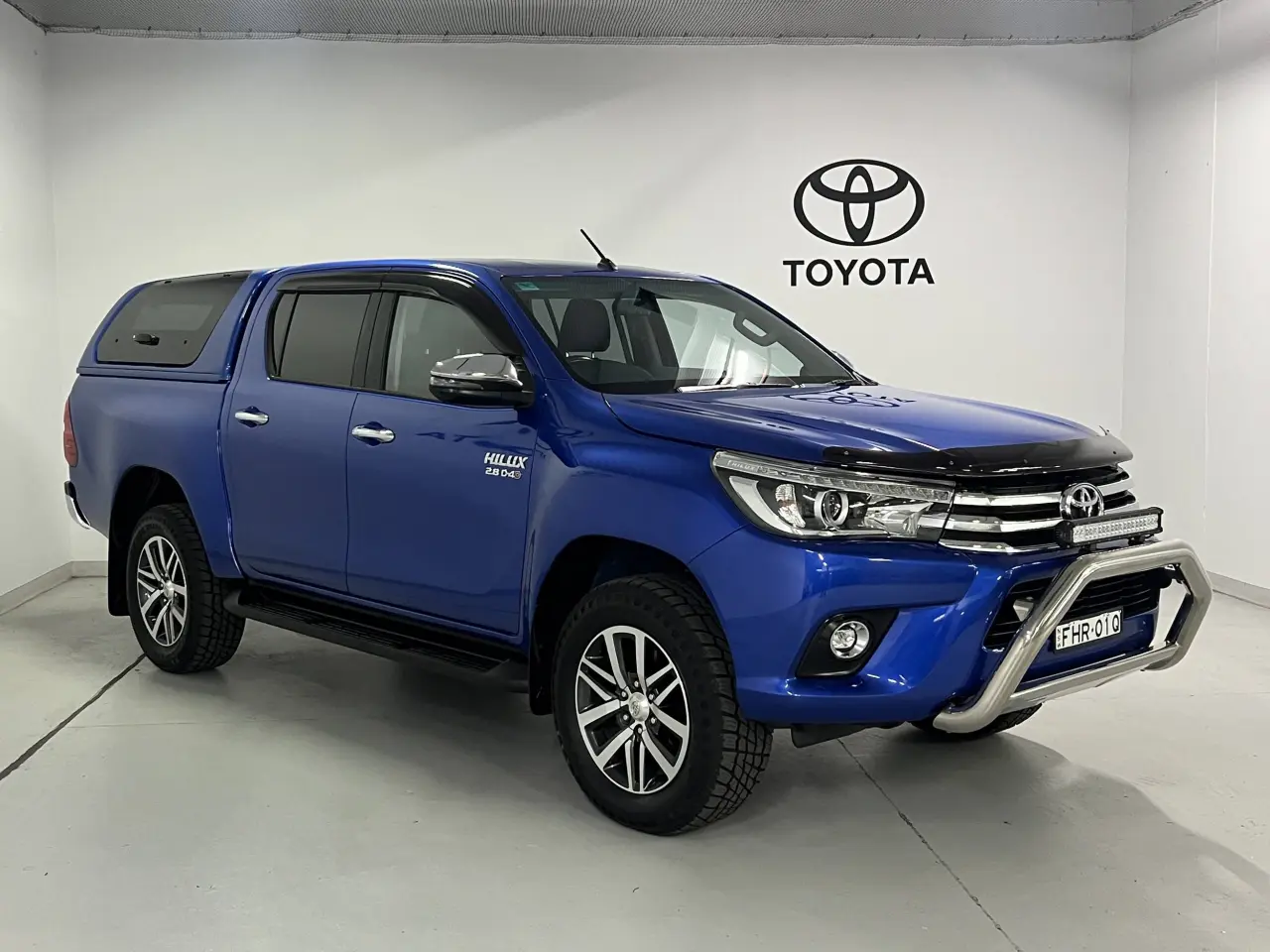 2018 TOYOTA HILUX Image 2