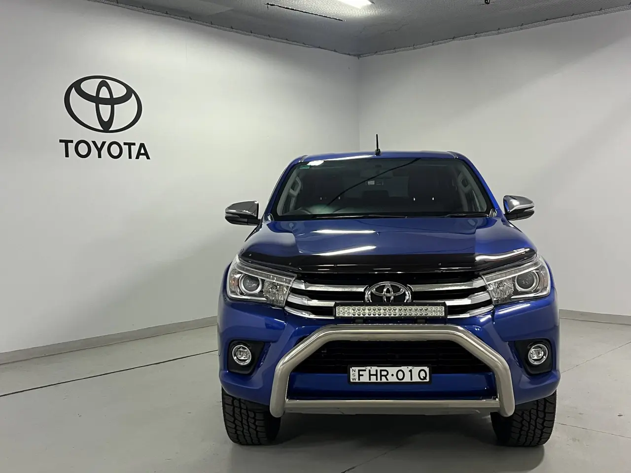 2018 TOYOTA HILUX Image 3