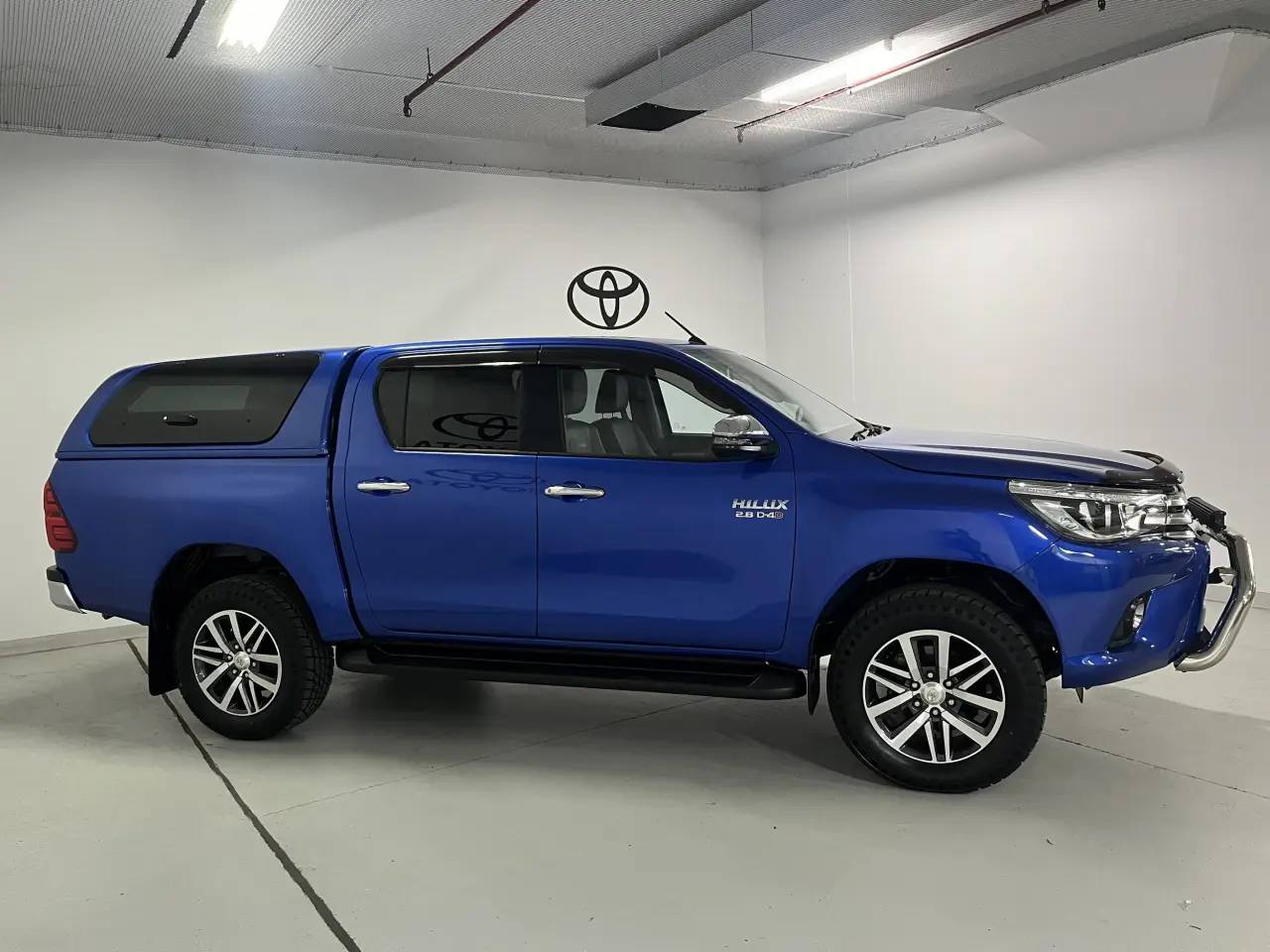 2018 TOYOTA HILUX Image 4