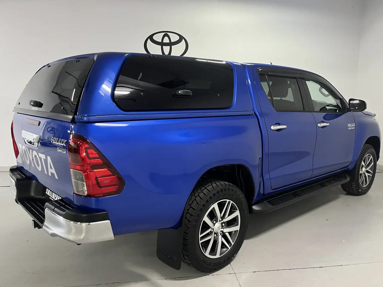 2018 TOYOTA HILUX Image 5