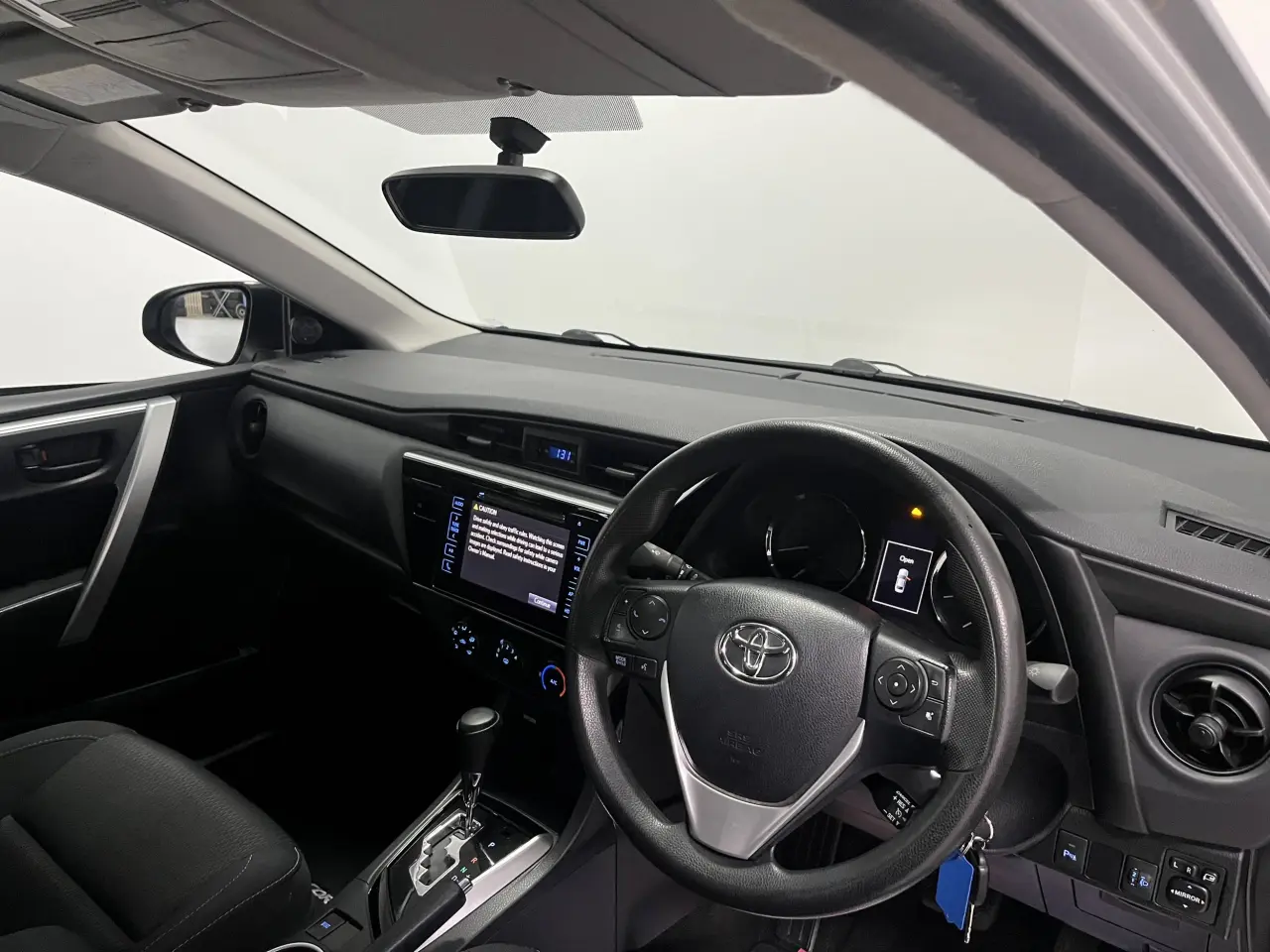 2017 Toyota Corolla Gallery Image 13