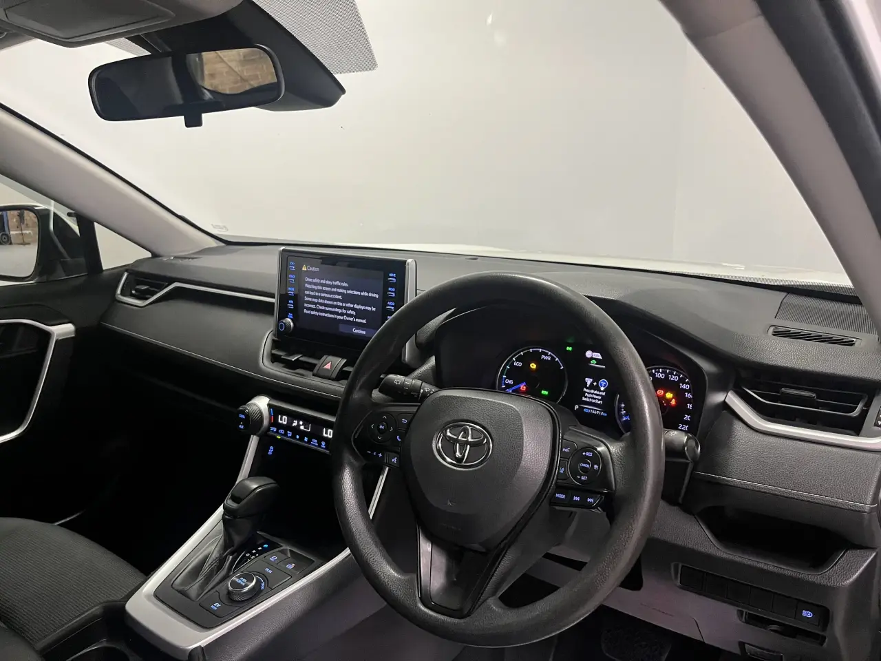 2019 Toyota Rav4 Hybrid Gallery Image 13