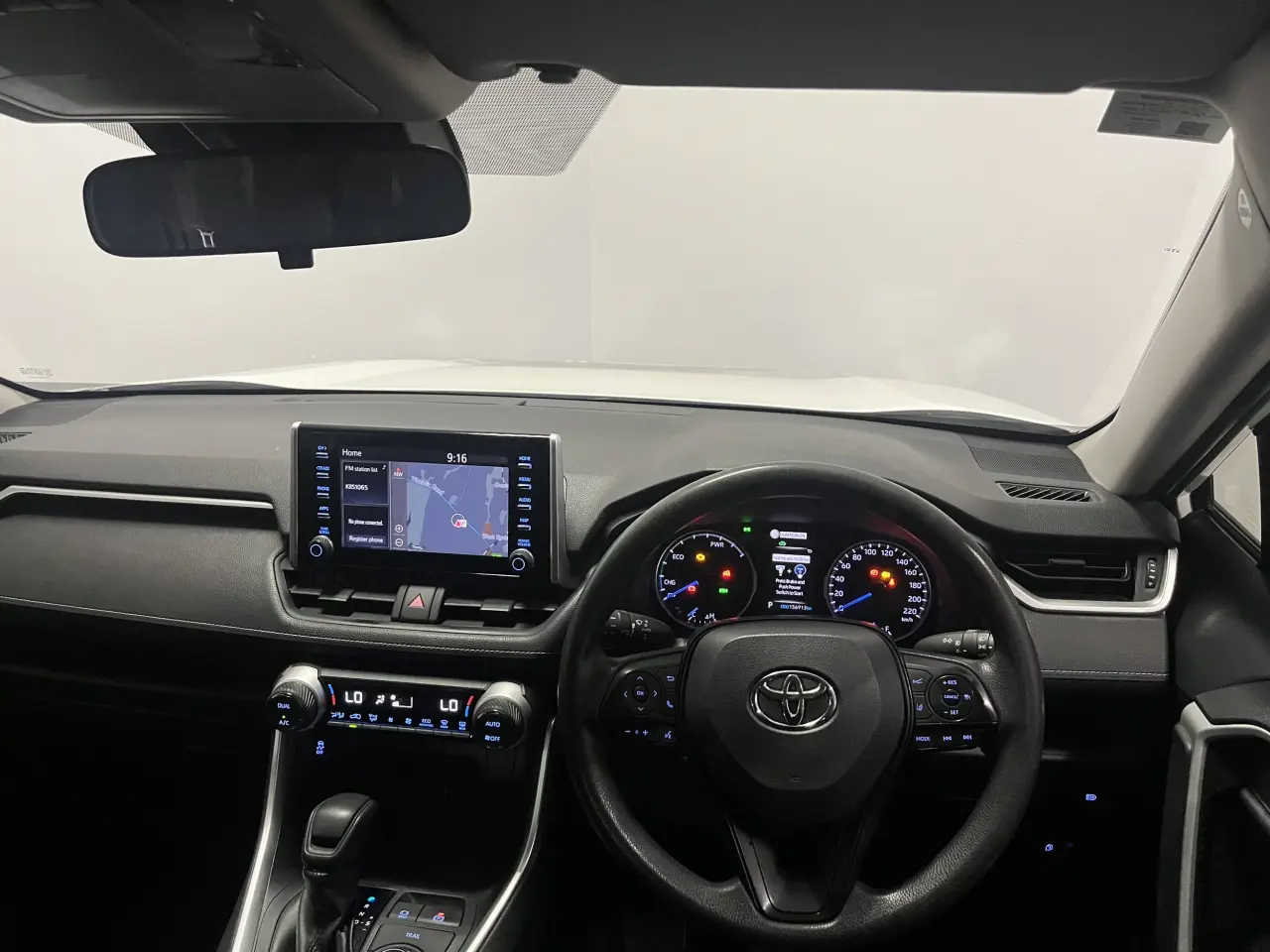 2019 Toyota Rav4 Hybrid Gallery Image 14