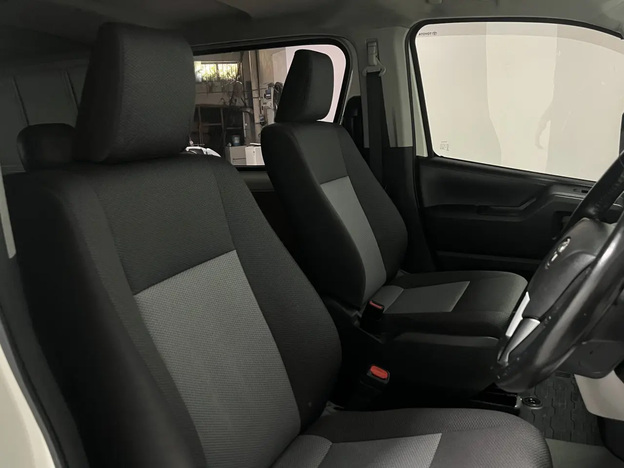 2019 Toyota Hiace Gallery Image 10