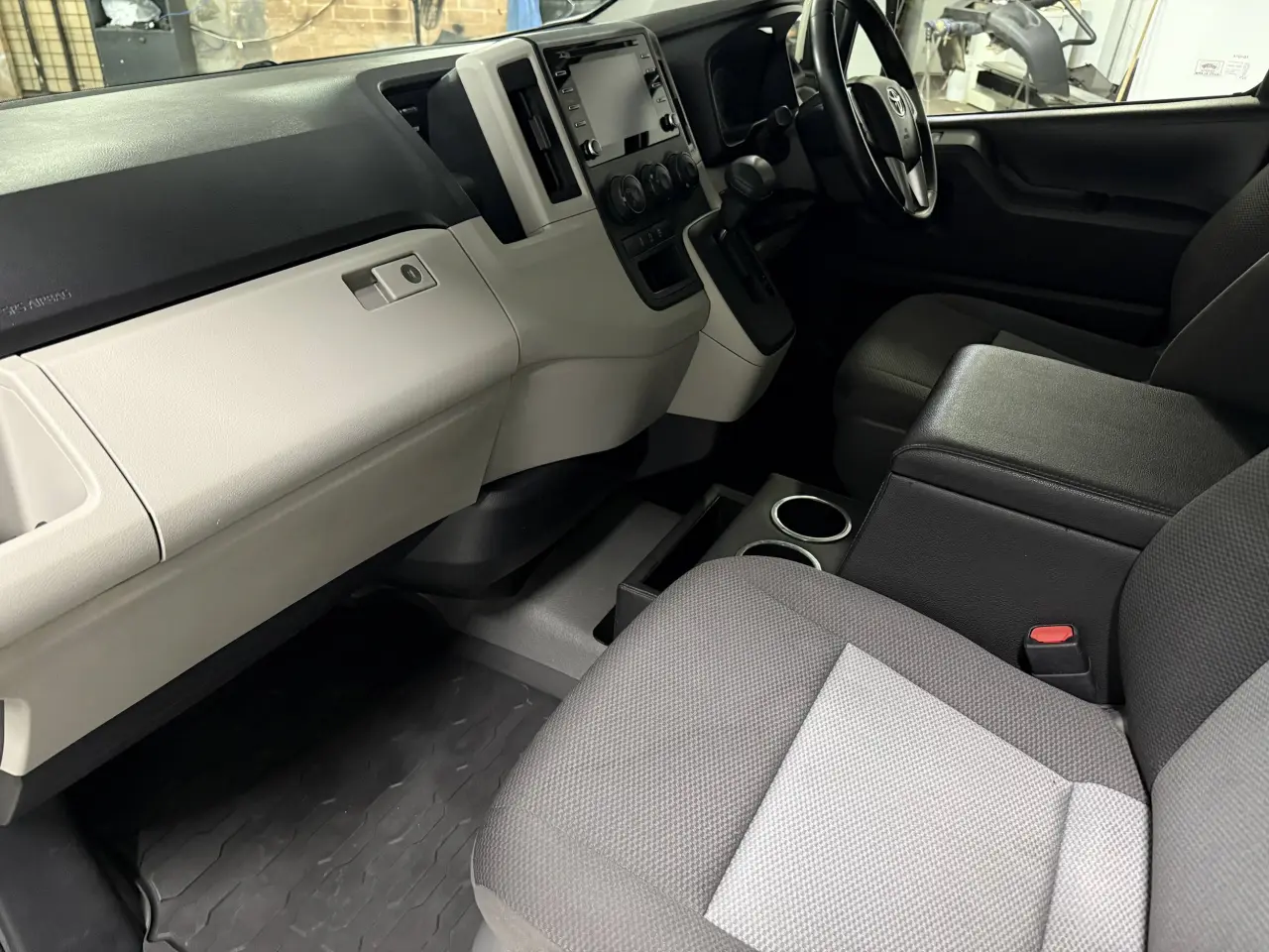 2019 Toyota Hiace Gallery Image 12