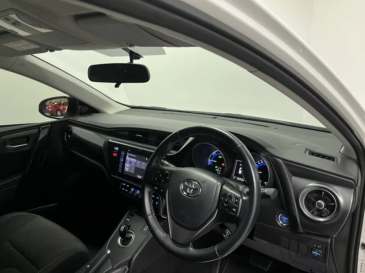 2018 Toyota Corolla Gallery Image 13