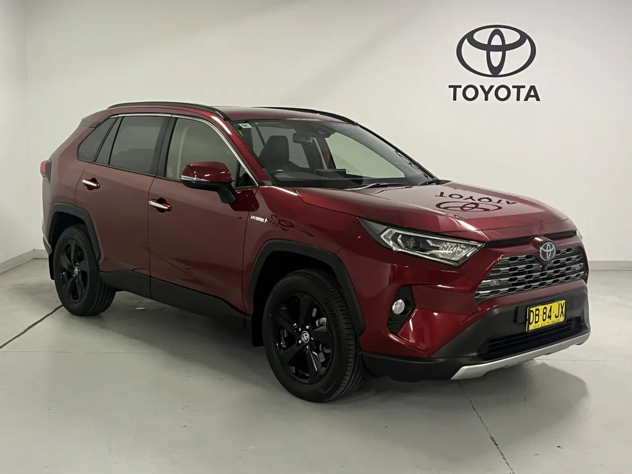 2021 Toyota Rav4 Hybrid Gallery Image 2