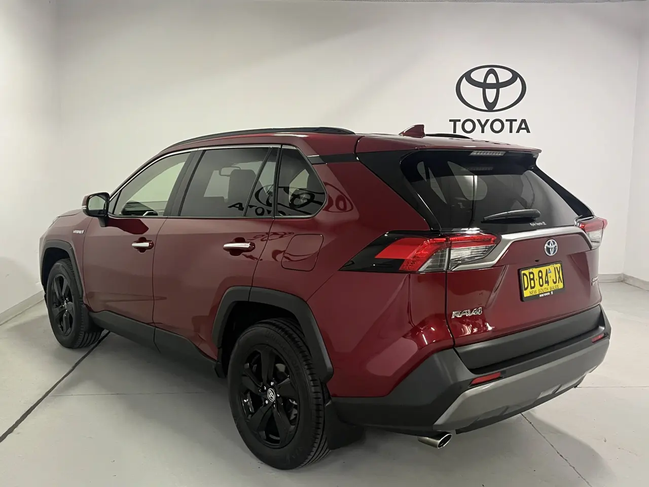 2021 Toyota Rav4 Hybrid Gallery Image 7