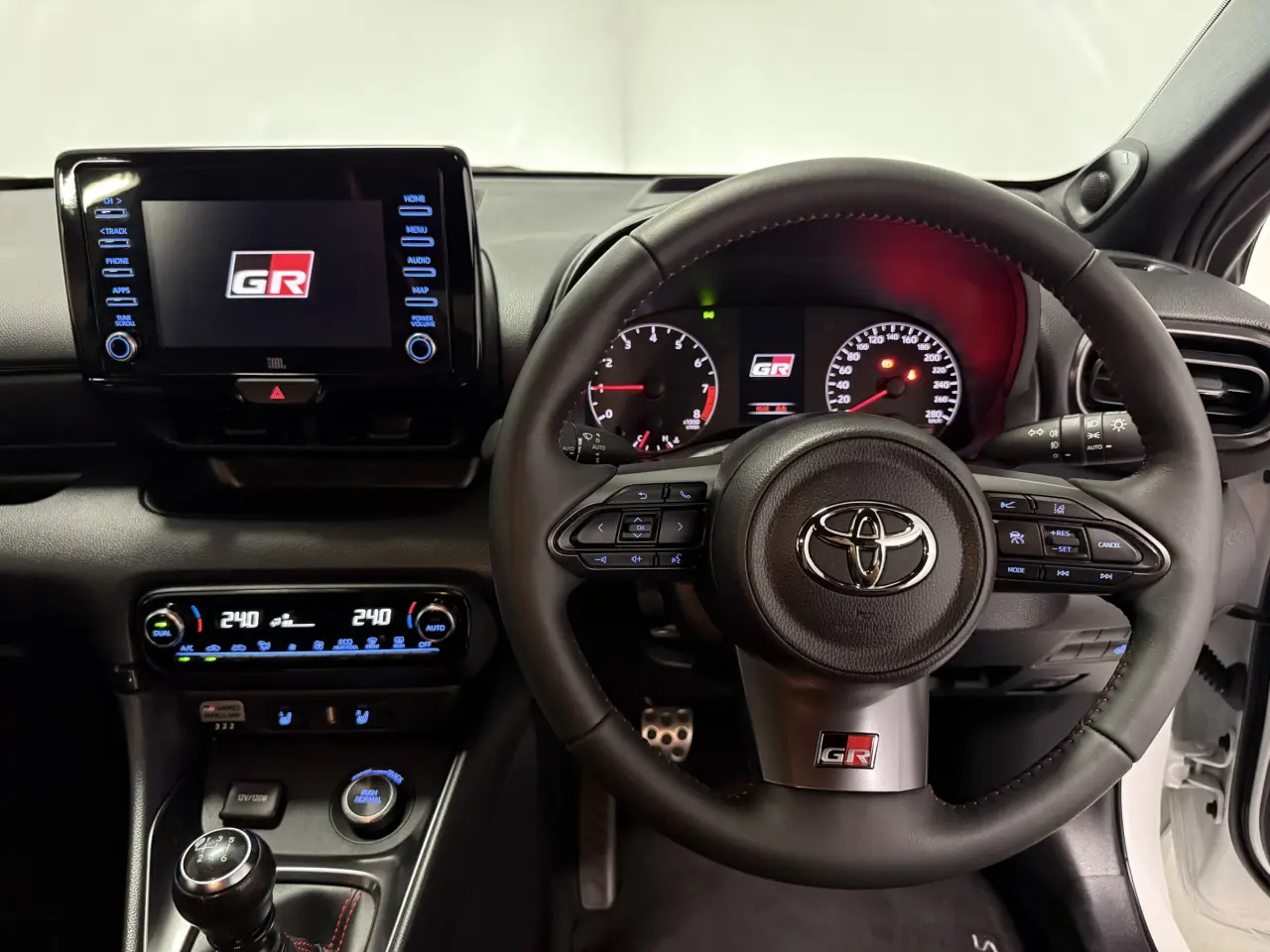 2021 Toyota Gr Yaris Gallery Image 18