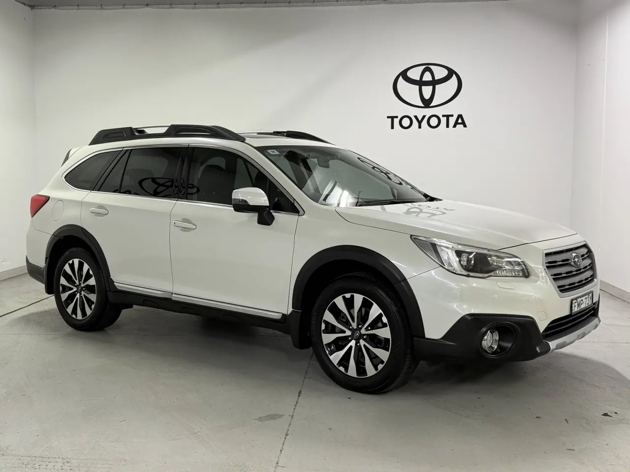 2015 Subaru Outback Gallery Image 3