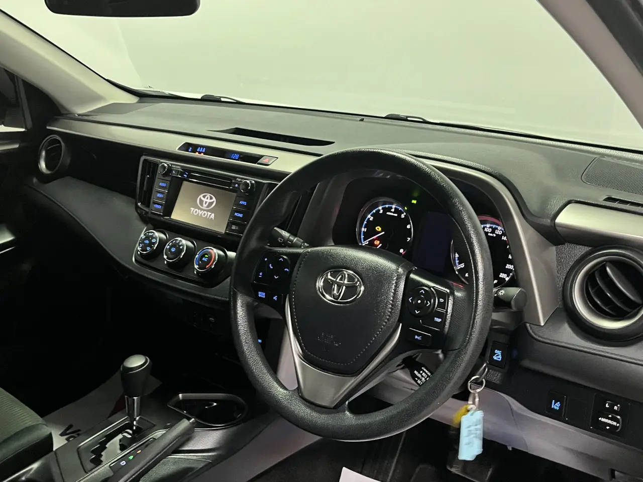 2018 Toyota Rav4 Gallery Image 14