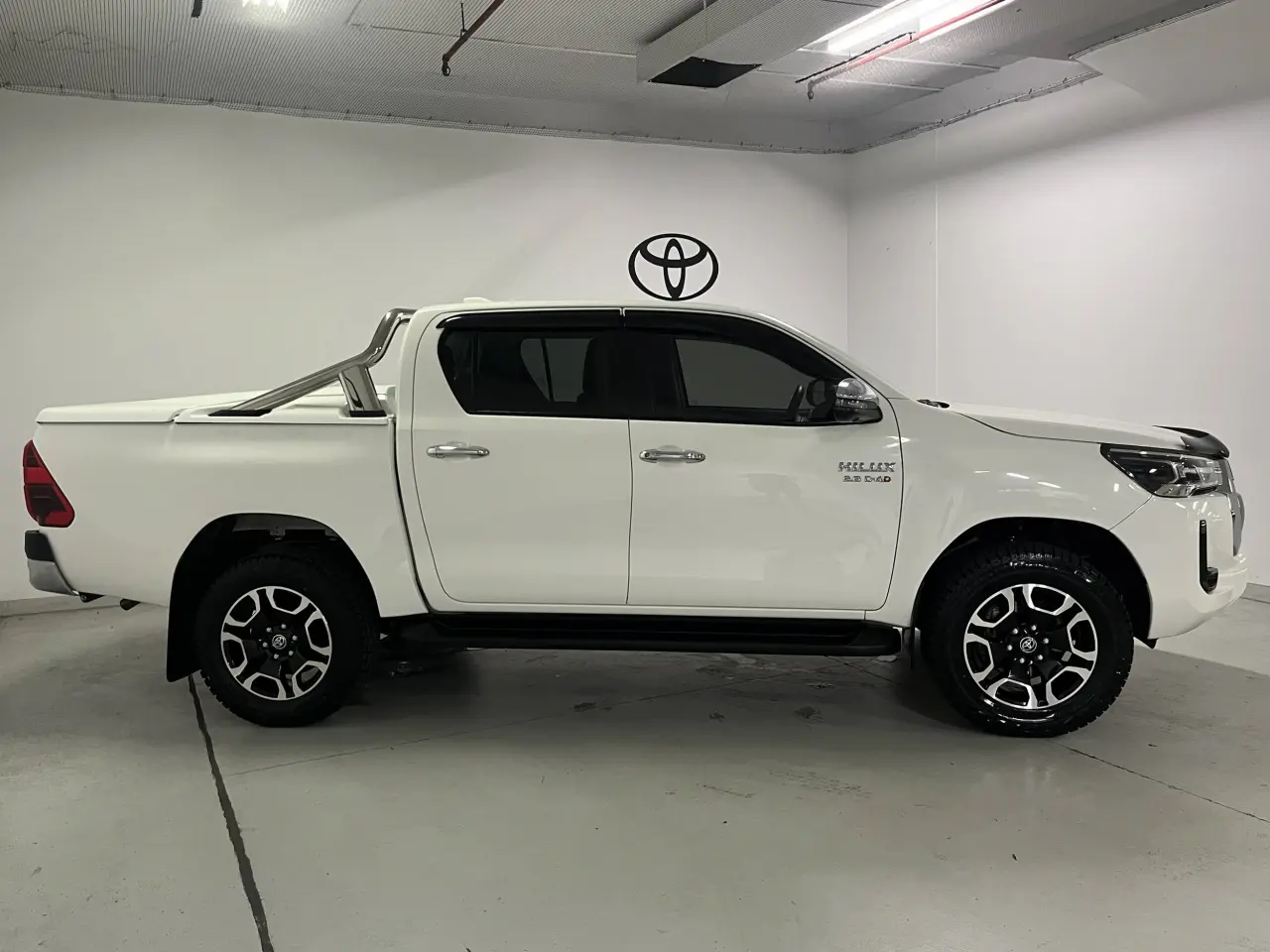 2023 Toyota Hilux Gallery Image 4