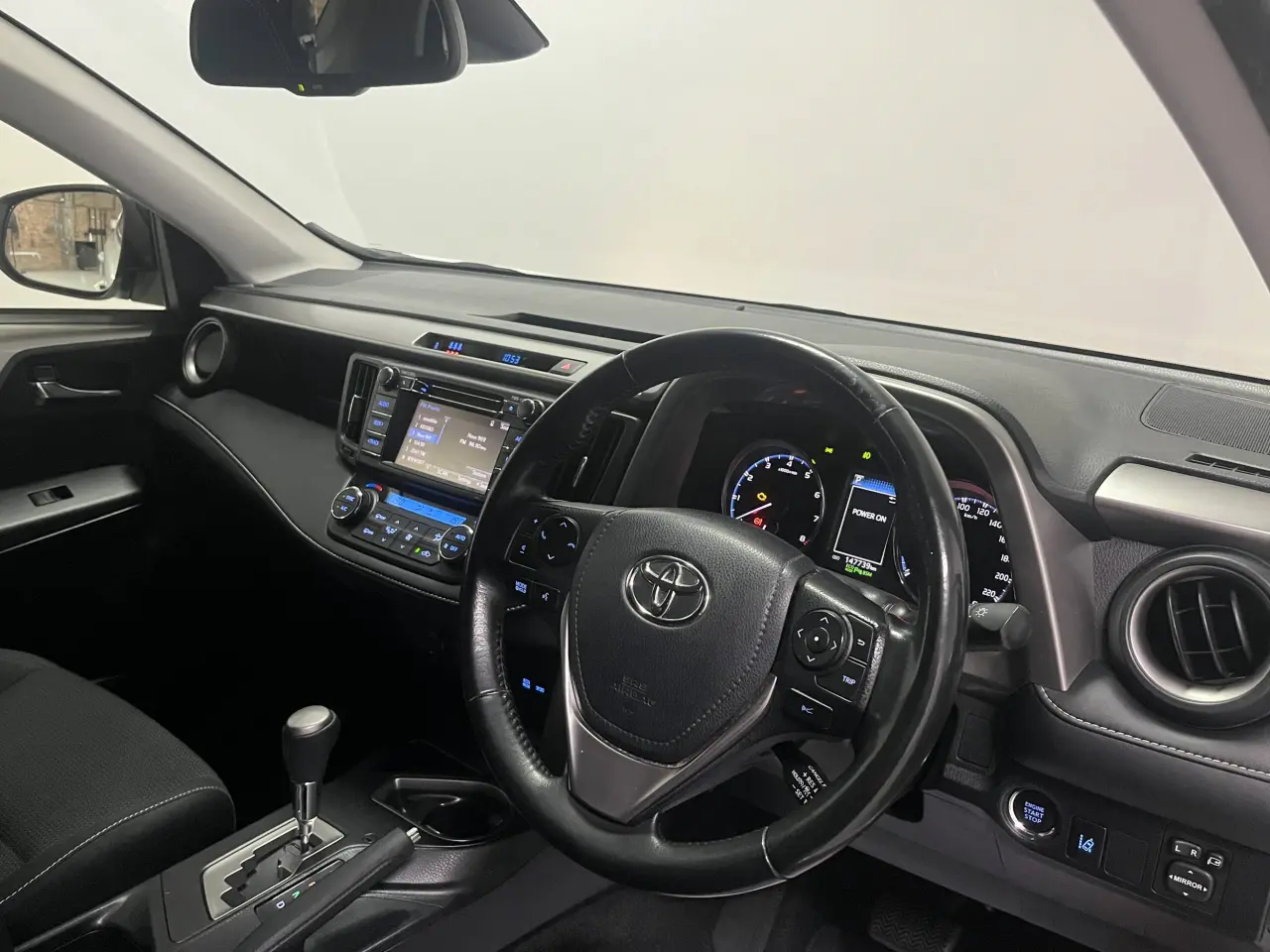 2017 Toyota Rav4 Gallery Image 14