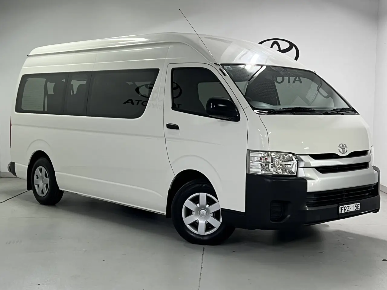 2019 TOYOTA HIACE Gallery Image 1