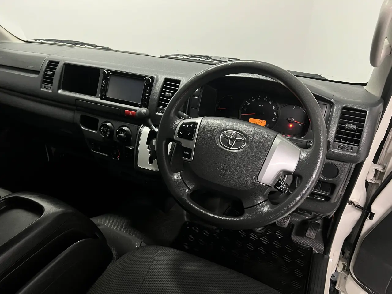 2019 TOYOTA HIACE Gallery Image 10