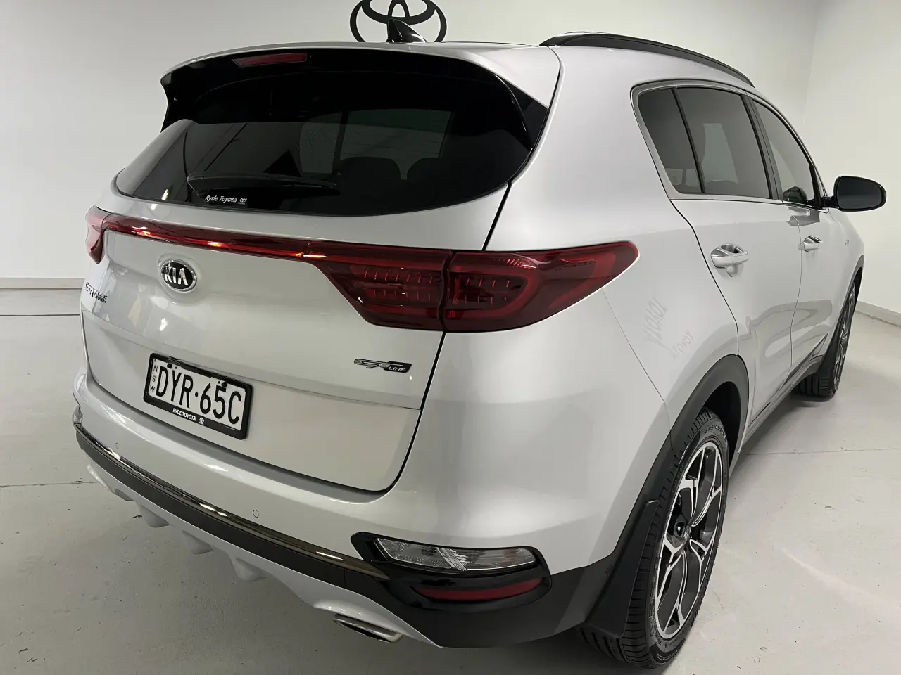 2018 KIA SPORTAGE Gallery Image 10