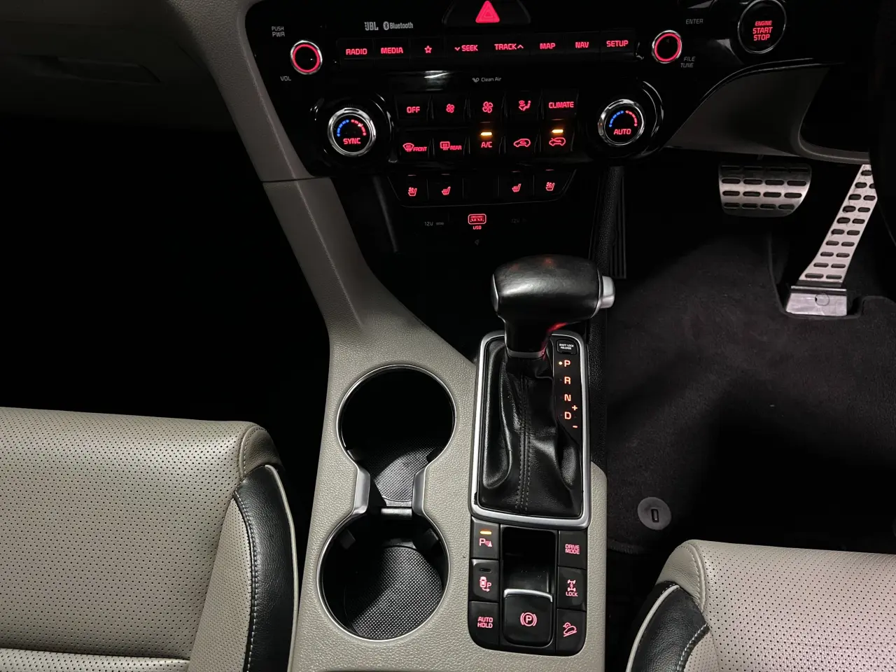 2018 KIA SPORTAGE Gallery Image 21