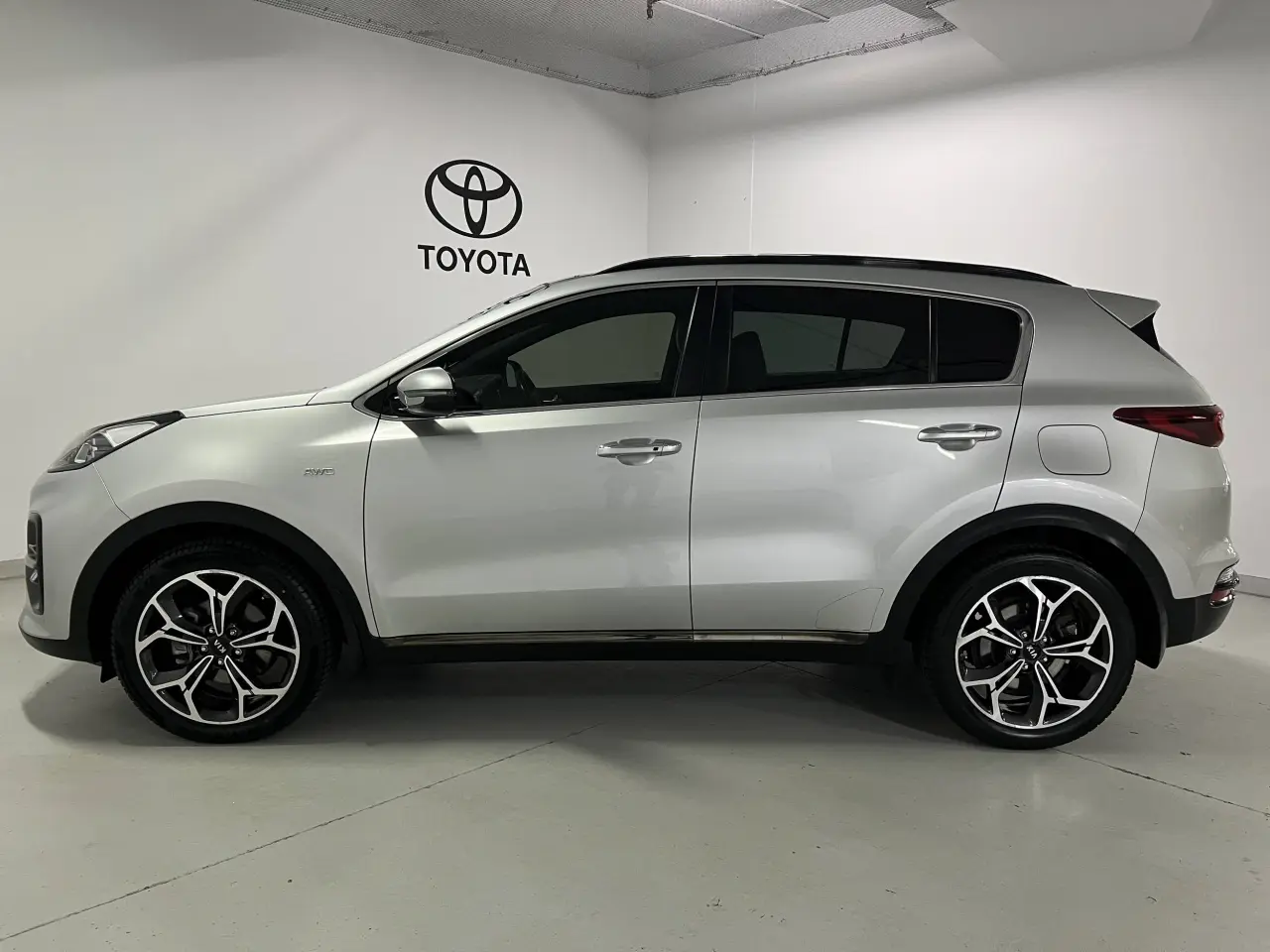 2018 KIA SPORTAGE Gallery Image 9