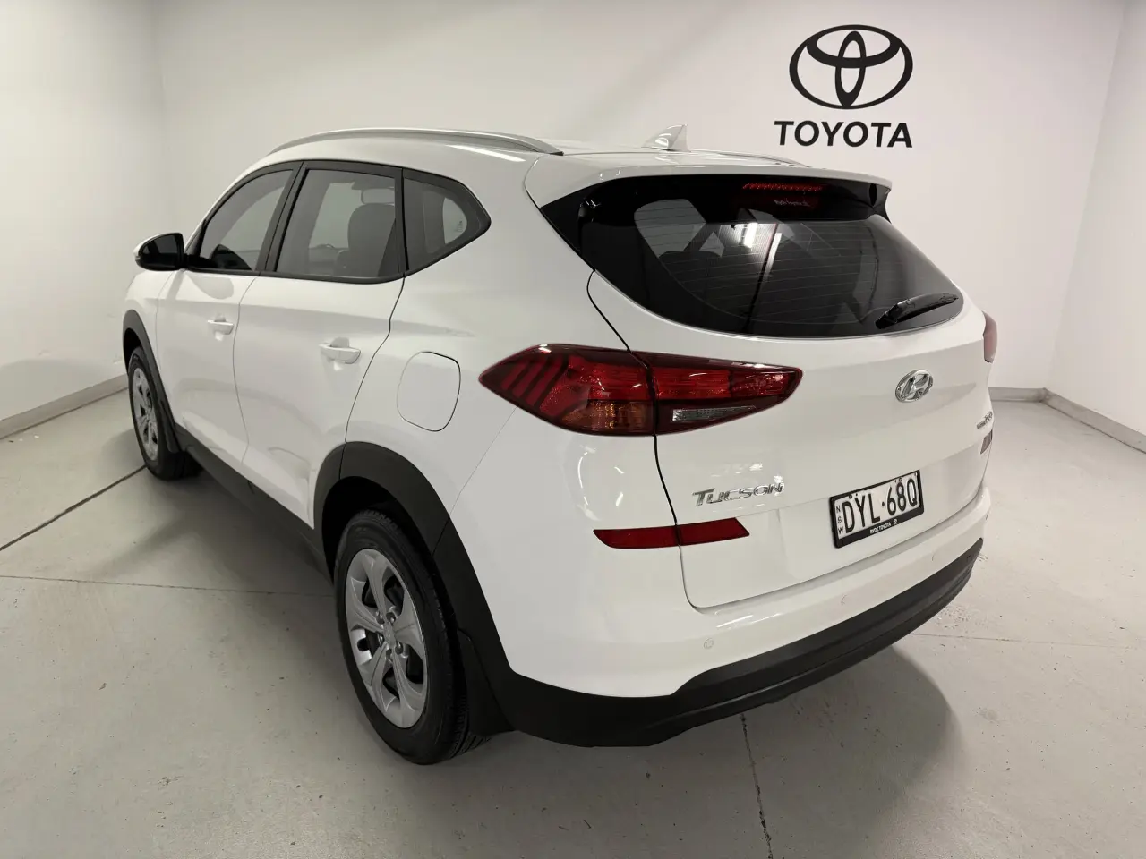 2018 HYUNDAI TUCSON Gallery Image 8