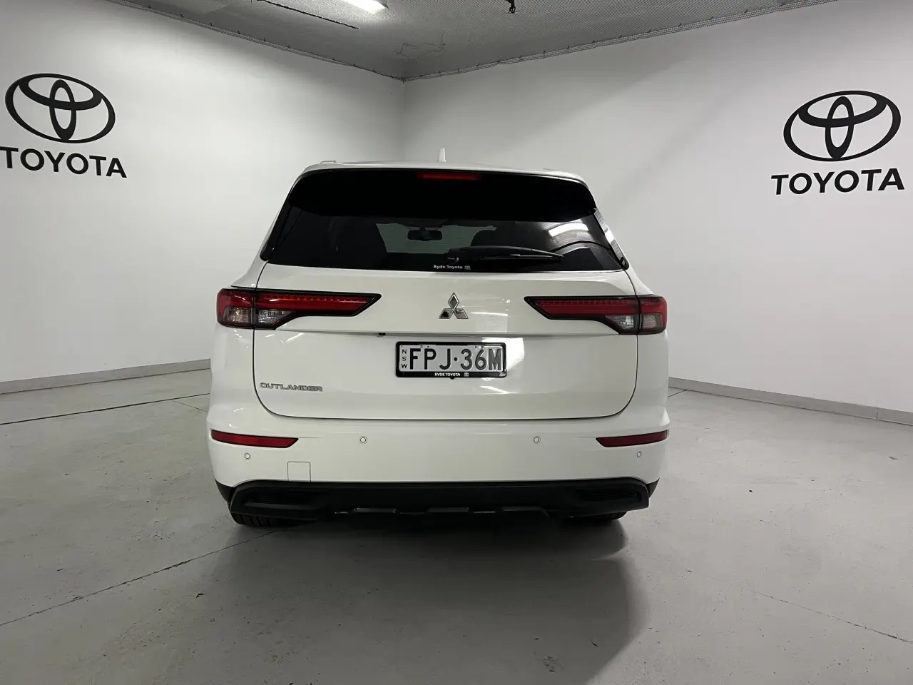 2022 MITSUBISHI OUTLANDER Gallery Image 6